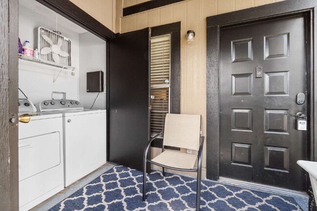 Photo - Chic & Cozy 2-Bed, 2-Bath Condo Retreat in Heart of Tampa Unit 201