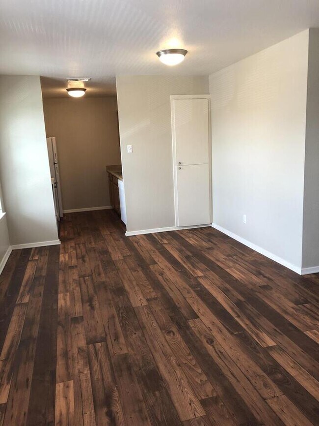 Photo - 5501 Adams Dr Unidad b1