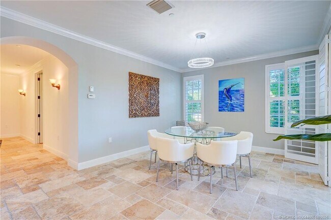 Photo - 1528 NE Outrigger Landings Dr Unit 208