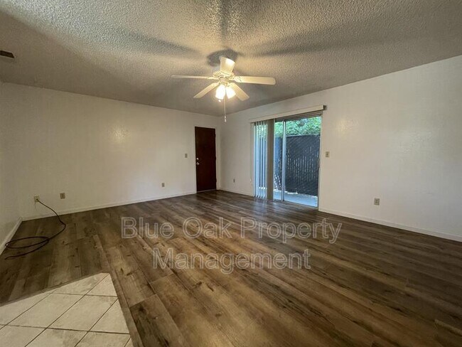 Photo - 100 W Tonea Way