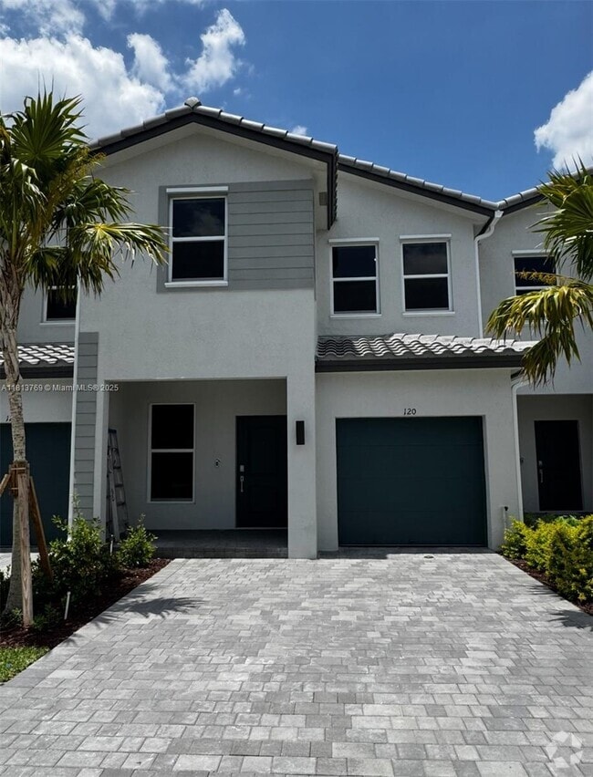Building Photo - 136 SW 184th Way Rental