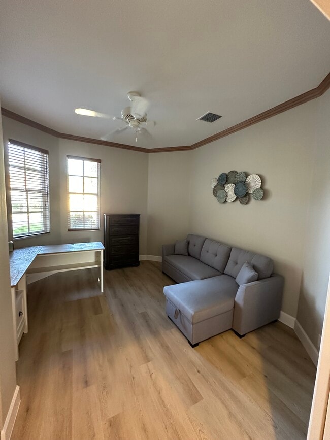 Photo - 8899 Bristol Bnd