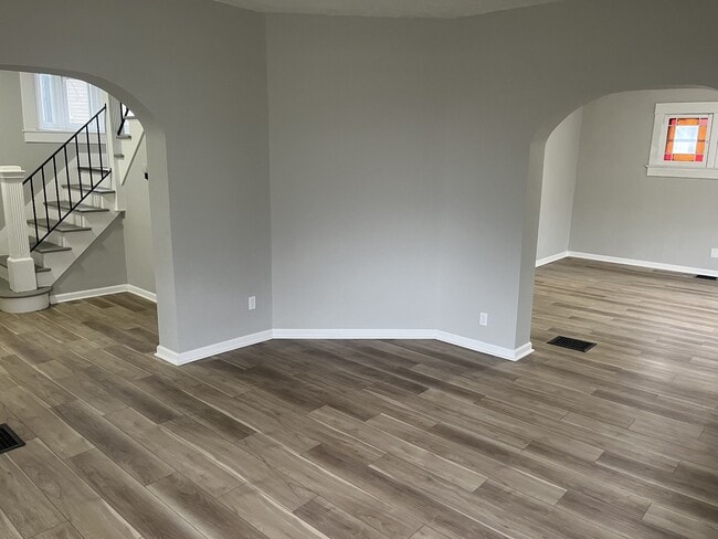 Photo - 102 N Greenmount Ave