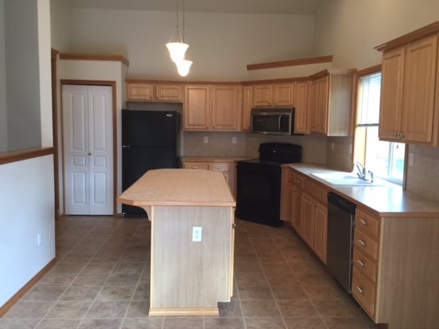 Photo - 14001 122nd Ave E