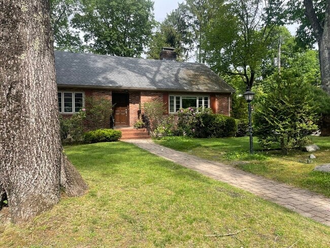 Photo - 150 Gordon Rd