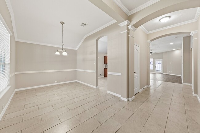 Photo - 731 Pickett Hill Ln