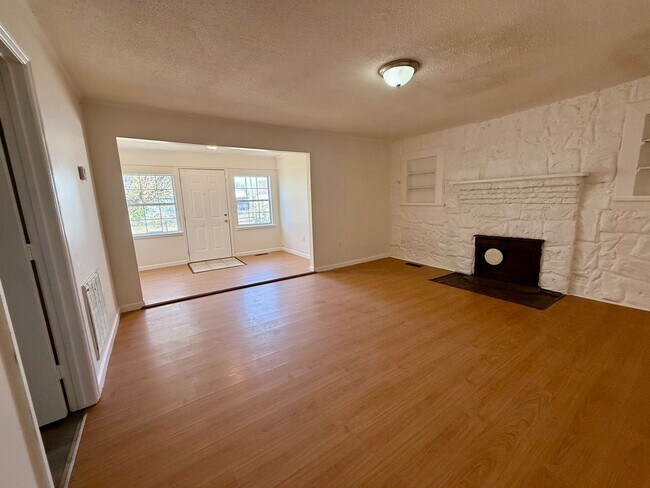 Photo - 3208 Dodds Ave Unit B