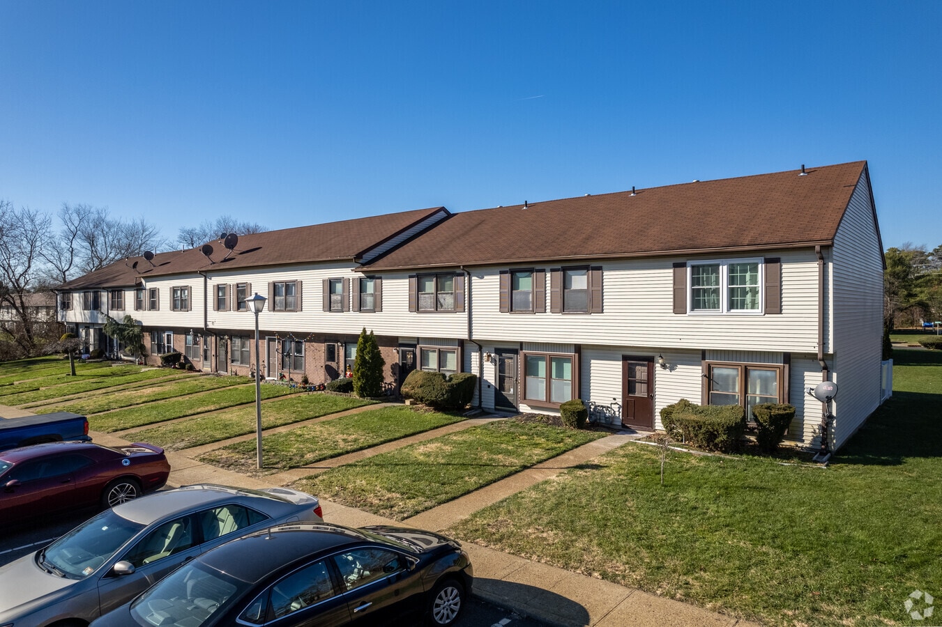 Millbrook Manor - Millbrook Manor Apartments