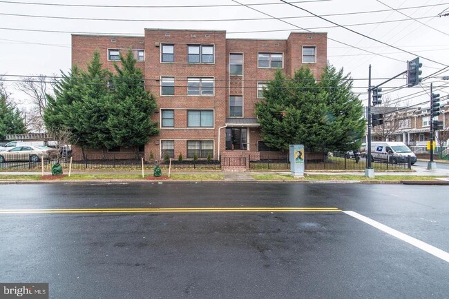 Photo - 2720 7th St NE Apartment Unit 302