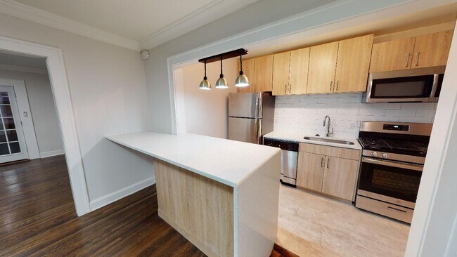 Photo - West Plaza Village Apartments