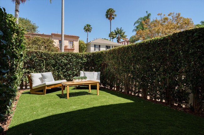 Patio privado - 215 S Poinsettia Pl Unidad 215