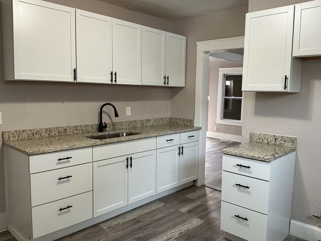 3 Bedroom Single Family Home - 3 Bedroom Single Family Home