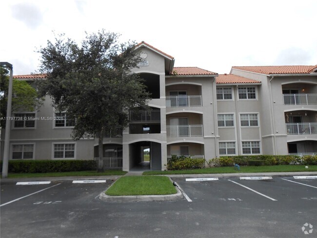 Building Photo - 11630 SW 2nd St Unit 17203 Rental