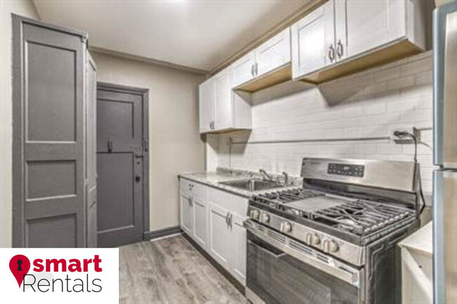 Building Photo - 807 Clara Ave Rental