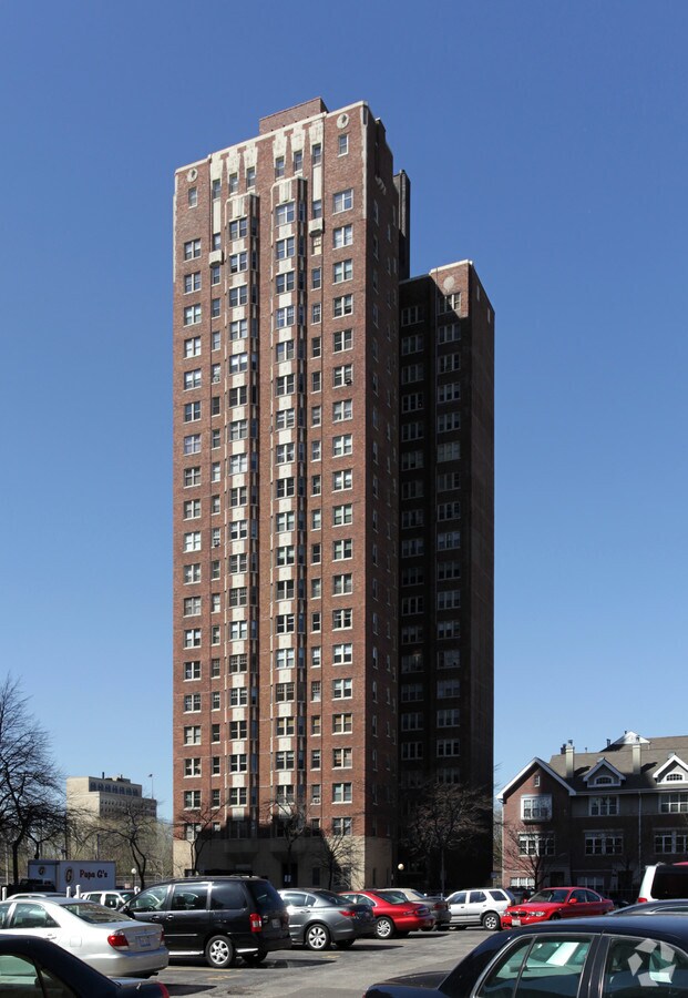 Photo - 5000 S Cornell Ave