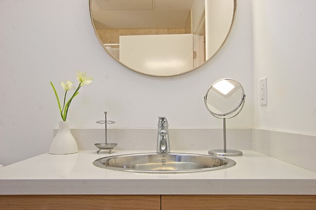 Photo - 2216 Main St Unit 202