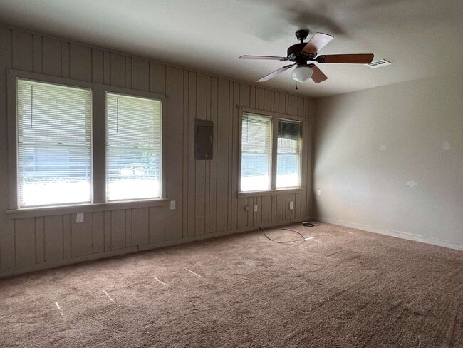 Photo - 3 Bedroom For Lease