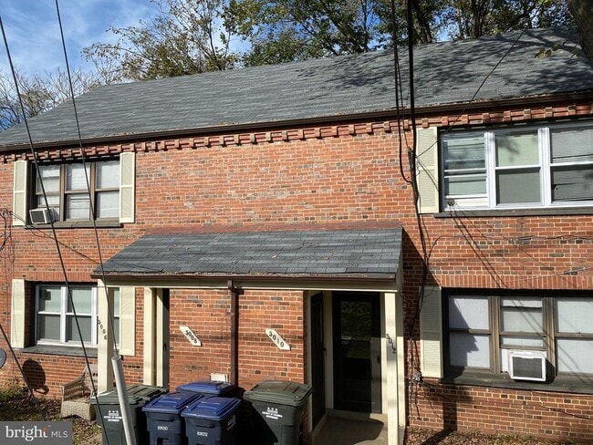 Building Photo - 5010-5012-5012 Just St NE Rental