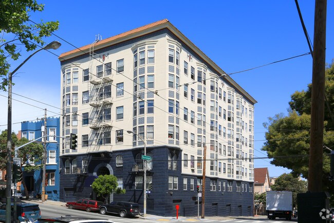 Photo - 600 Fell St Apartments