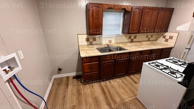Photo - $895 - 3 bed 1 bath - Single Family Home