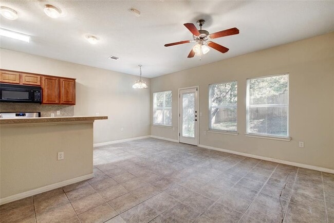 Photo - 1217 Delano St