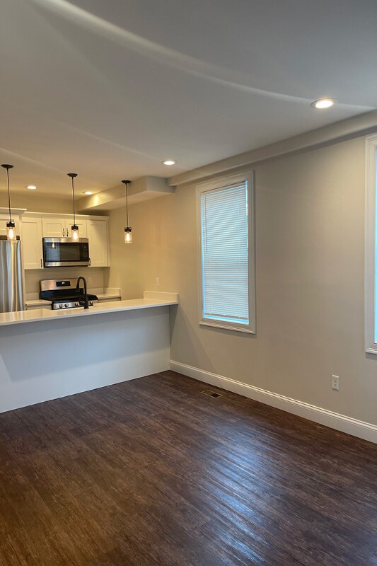 Photo - 27 E Transit St Unit 2