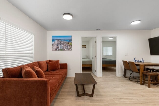 Building Photo - Beachside 3BR Home | Remodeled | AC | Garage Parking | Walk to Boardwalk