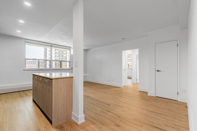 Photo - 135 Tyndall Ave