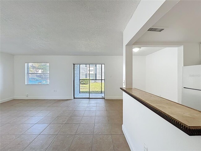 Photo - 2569 N Alafaya Trail Unit 135