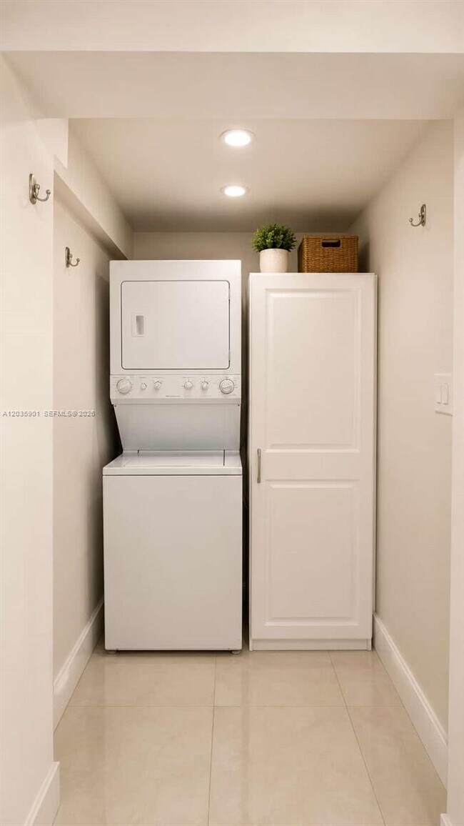 Photo - 1310 N 70th Way Unit 1