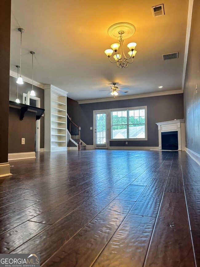 Building Photo - 140 Townview Dr Rental