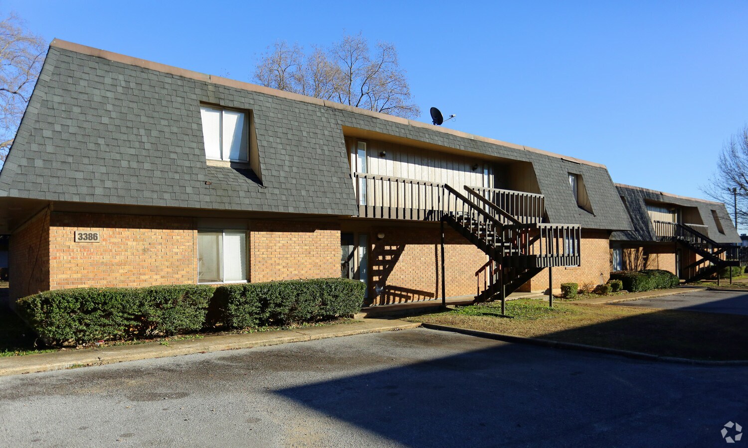 Photo - Camelot Apartments