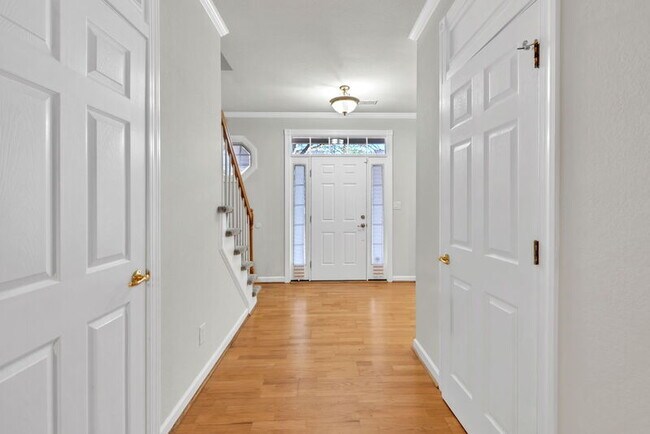 Photo - 2019 Soundings Cres Ct