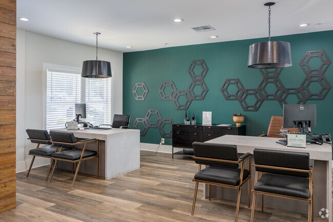 Leasing Center