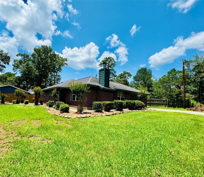 Photo - 600 Rock Bass Rd