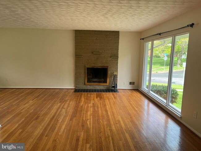 Photo - 5101 Danbury Rd