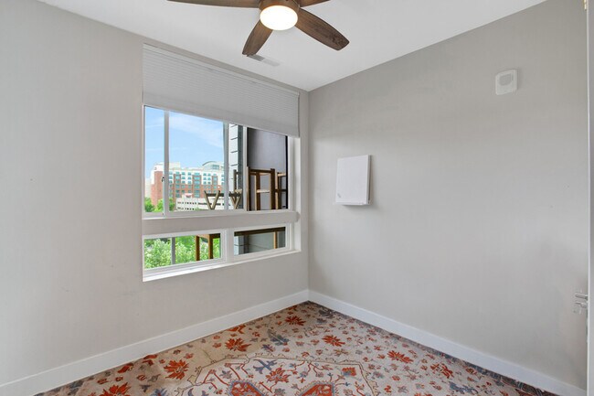 145 Riverhaven Dr