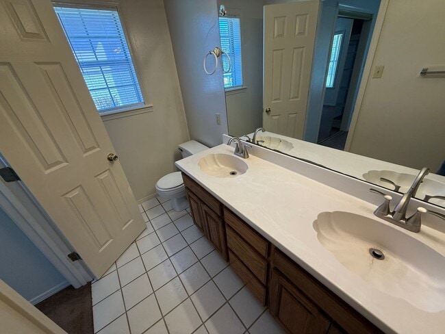 Photo - 2302 Brookhaven Dr