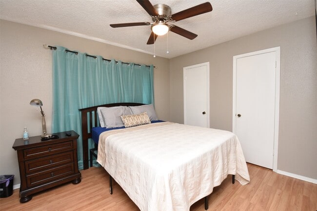 Photo - 20003 Bolton Bridge Ln