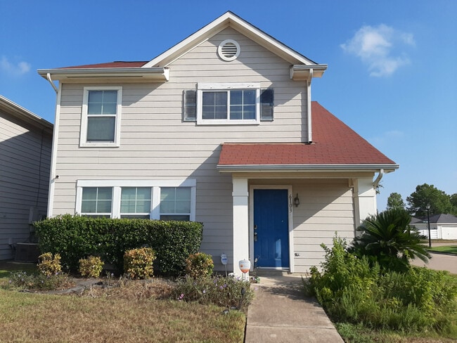 Building Photo - 6103 Settlers Square Ln