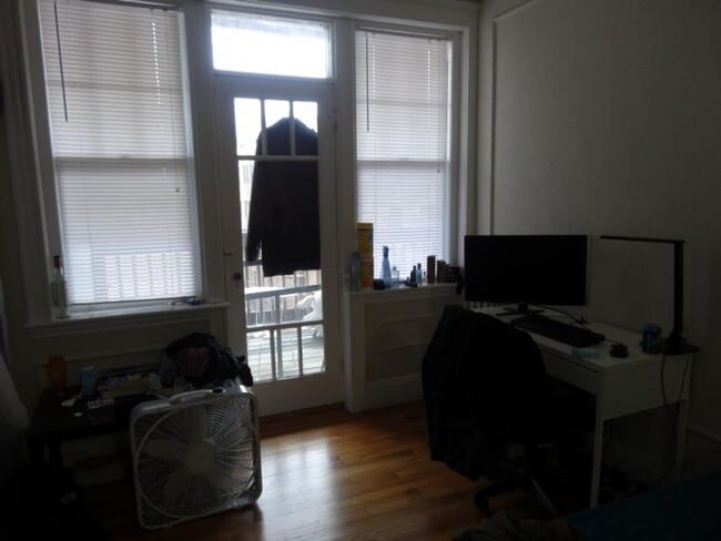 Photo - 2BR 1Bth unit. Heat/Hot Water included. Great location!