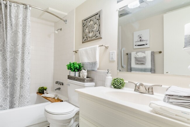 Bowed-Out Shower Curtain for Arm Space