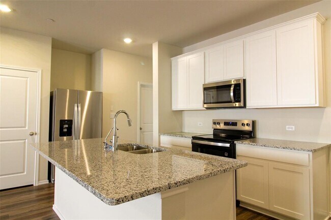 Photo - 12810 Siena Vlg Ln