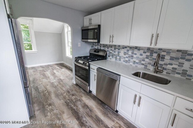 Photo - 306 Henley Ave