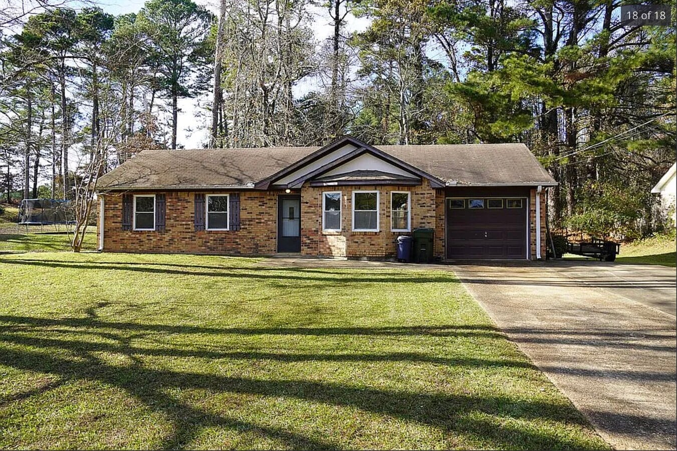 Photo - 202 Salem Rd