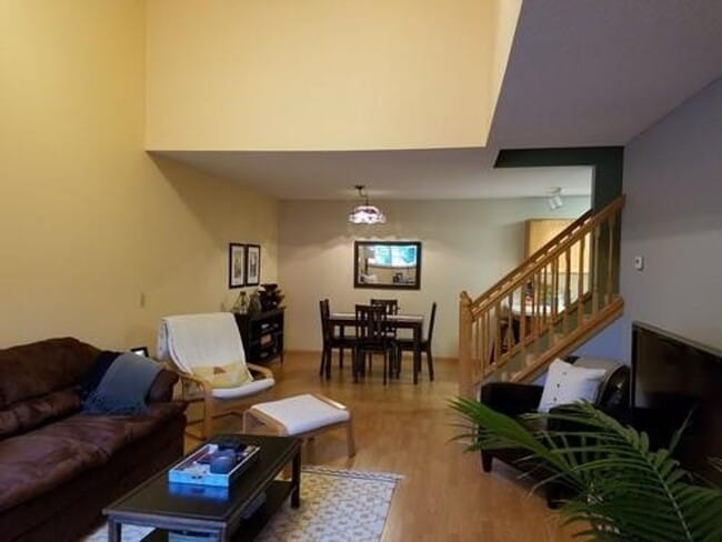 Photo - 2 Bed + Loft/1.5 Bath Townhouse- Great Location! Available June 1
