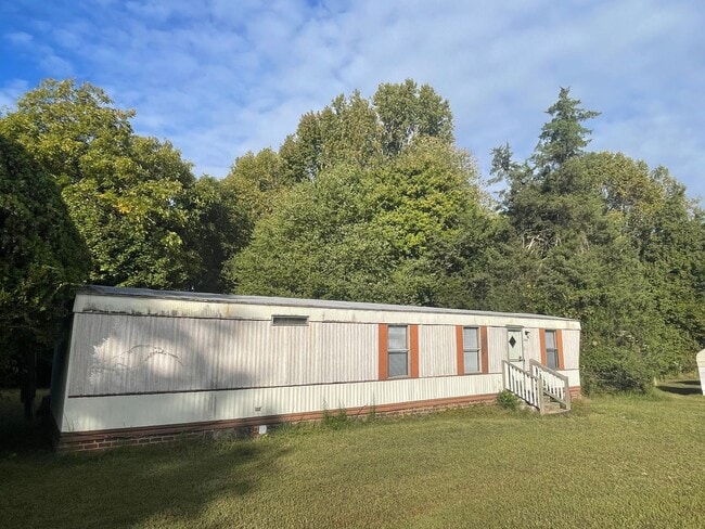 Photo - Come take a look at this 2 bedroom 1 bath ...