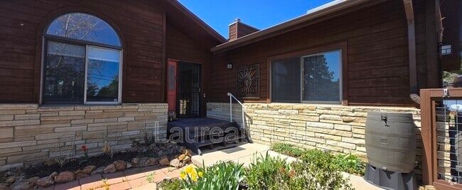 Building Photo - 129 Lookout Mountain Rd Rental