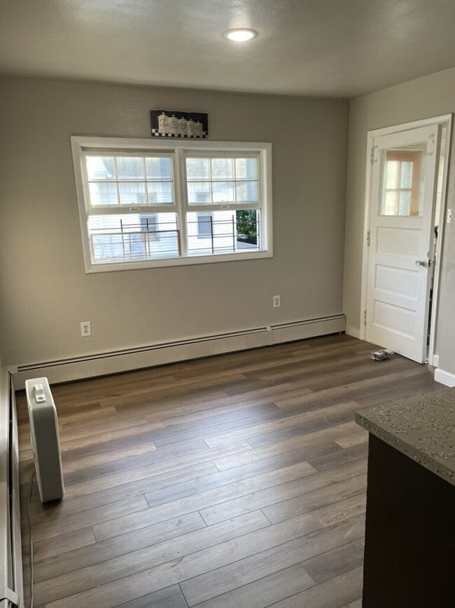 Photo - "4-Bed Home with spacious rooms in Wilkes Barre!"