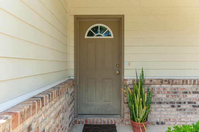 Photo - 406 Arbor Lake Dr